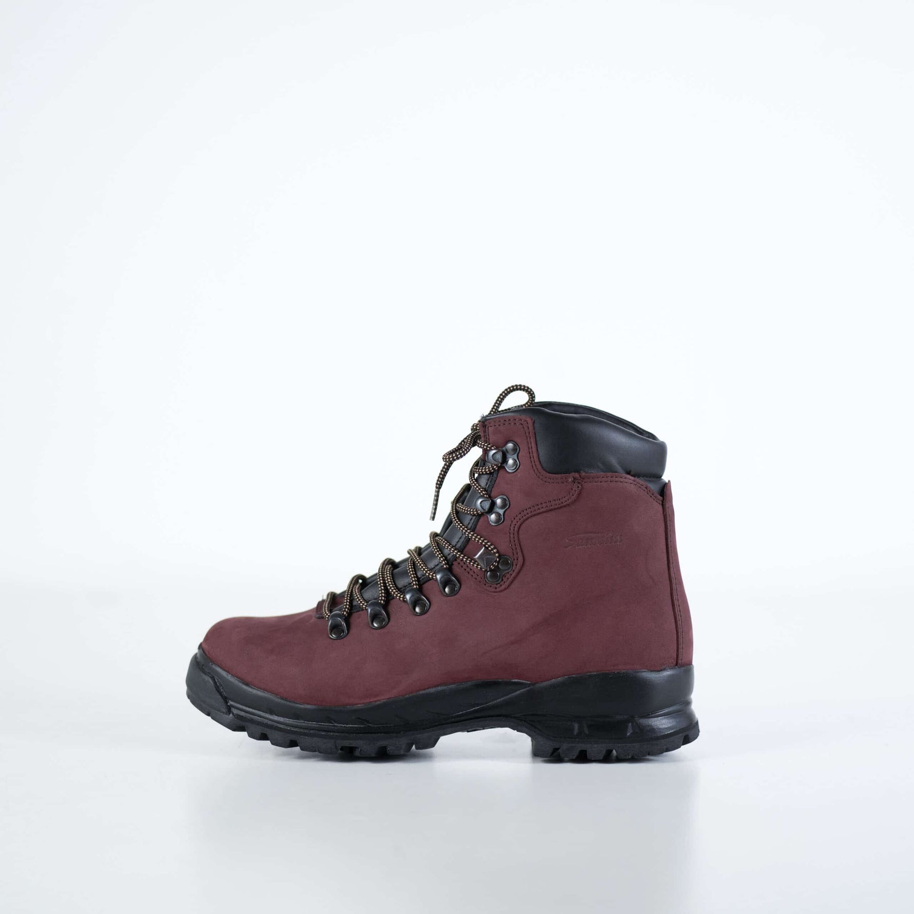 5531 Burgundy Hiking Boots for all weathers - Wandelaar Adventures