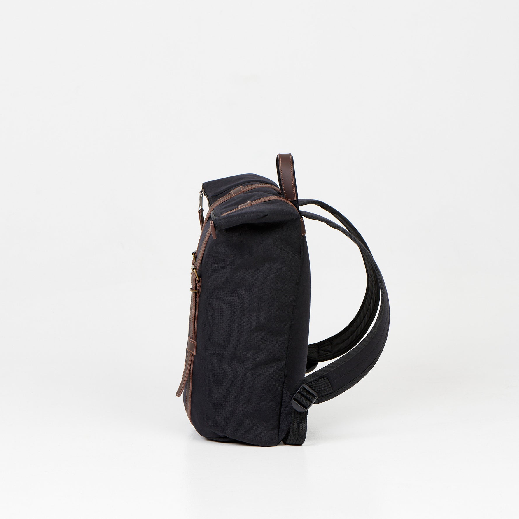 Zip Backpack - Black - Wandelaar Adventures