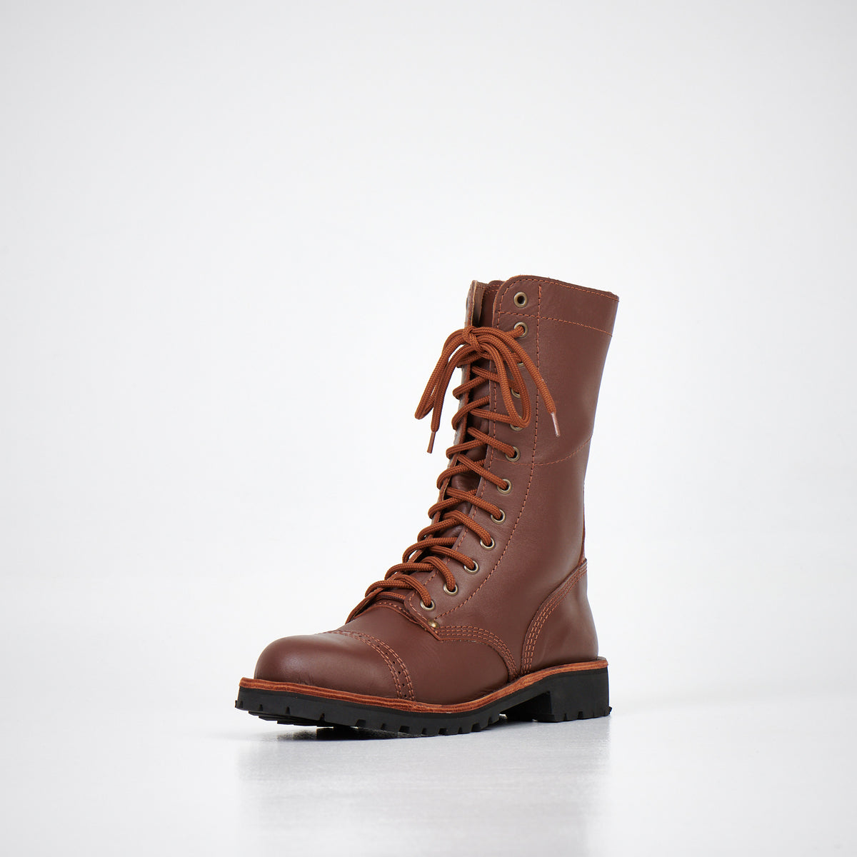 AIPI 2.2 Handmade Leather Boots - Brown - Wandelaar Adventures